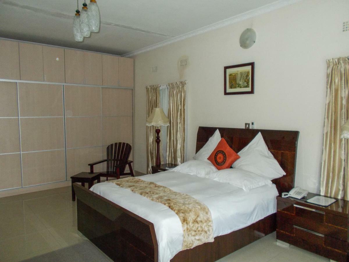 Waterfalls Hotel Lusaka Exterior photo
